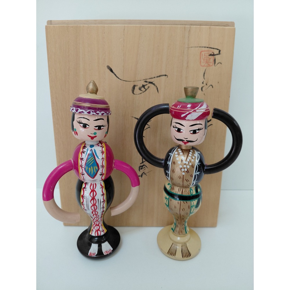 Vintage Japanese Kokeshi Dolls‎ Pair Hand Painted Wood Folk Art with Signed Box